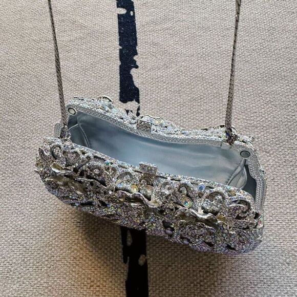 NIB Floral Rhinestone Crystal Evening Clutch Bag w. Chain Handle - Picture 3 of 4